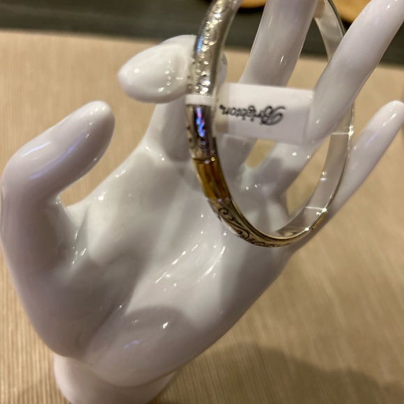 Brighton Venezia 2-Tone Bangle one size please read NWT ♥️ - Picture 2 of 7